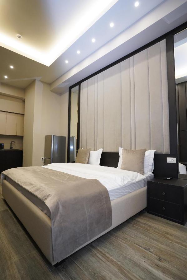 Soho Hotel City Centre Erevan Esterno foto