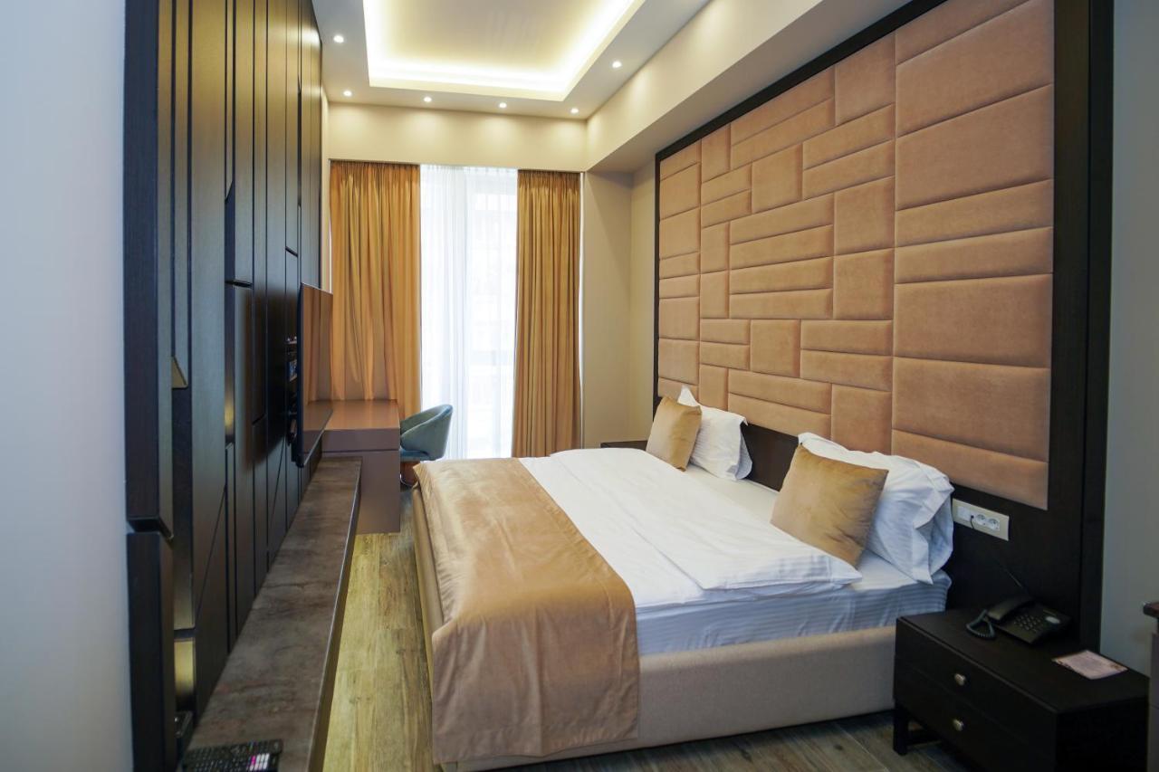 Soho Hotel City Centre Erevan Esterno foto
