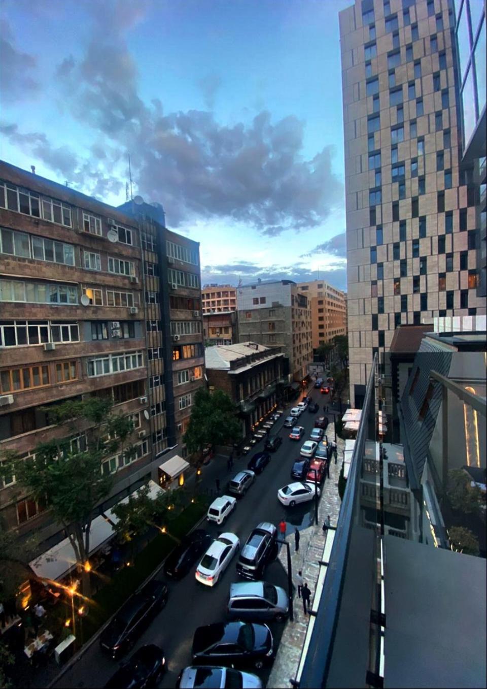 Soho Hotel City Centre Erevan Esterno foto
